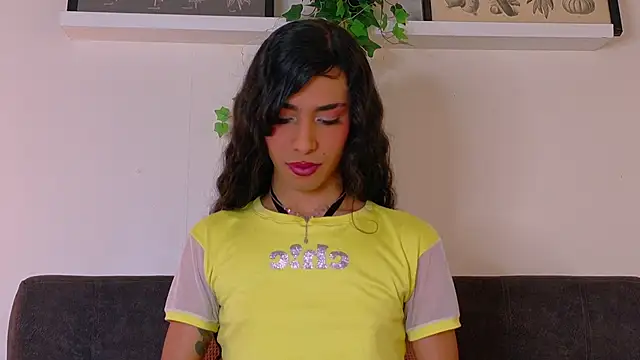 TiffValentinee  online show from February 27, 2026, 7:46 pm