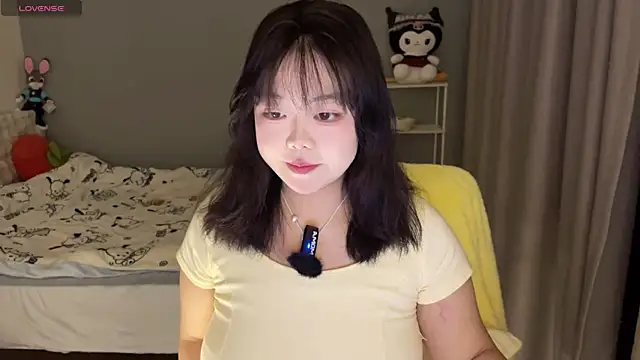 Kittenfishing online show from November 6, 2025, 12:31 pm