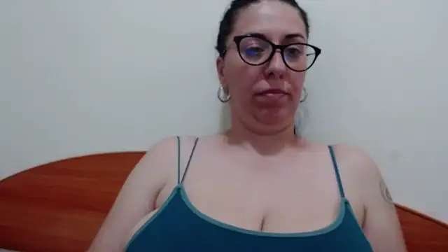 Snapshot of jollene chatting on May 28, 2026, 11:49 am jollene online show from May 28, 2026, 11:49 am