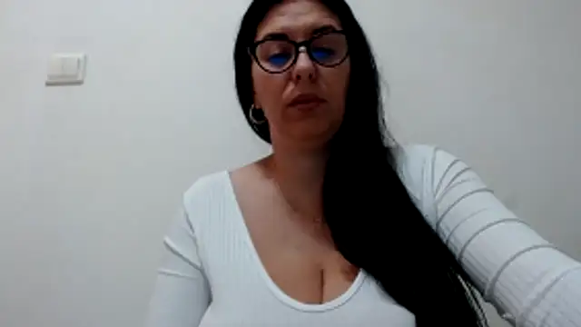 jollene online show from October 18, 2025, 12:29 pm