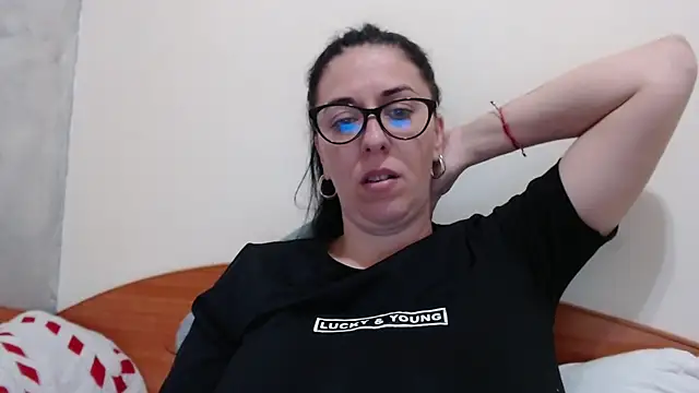 Snapshot of jollene chatting on April 16, 2026, 2:51 pm jollene online show from April 16, 2026, 2:51 pm