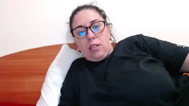 jollene online show from September 19, 2025, 12:53 pm