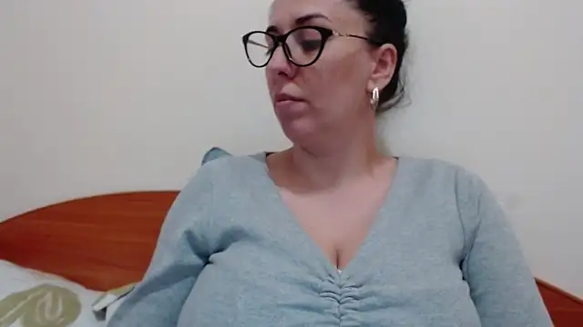 Snapshot of jollene chatting on April 14, 2026, 1:16 pm jollene online show from April 14, 2026, 1:16 pm