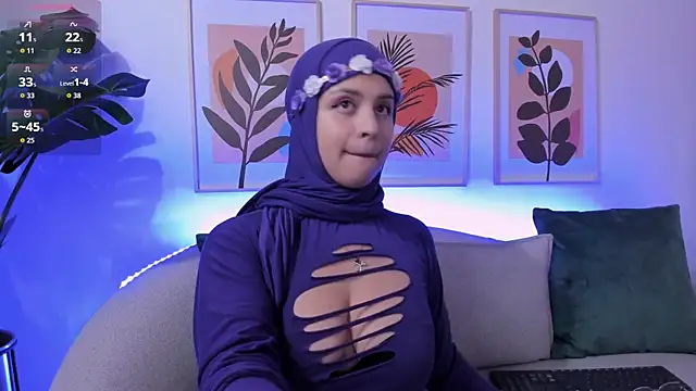 crystal peed online show from October 6, 2025, 1:34 pm