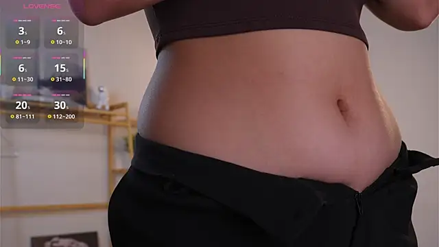 Snapshot of MoiraEger chatting on November 18, 2025, 3:15 pm MoiraEger online show from November 18, 2025, 3:15 pm