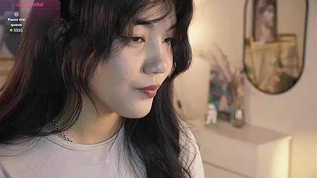 Snapshot of MoiraEger chatting on September 17, 2025, 4:09 pm MoiraEger online show from September 17, 2025, 4:09 pm