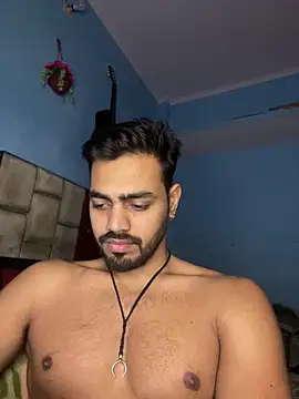 Snapshot of fireboyyyyy chatting on December 18, 2025, 12:16 am fireboyyyyy online show from December 18, 2025, 12:16 am