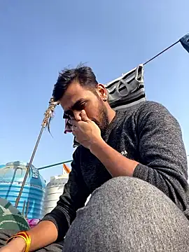 Snapshot of fireboyyyyy chatting on January 15, 2026, 9:34 am fireboyyyyy online show from January 15, 2026, 9:34 am