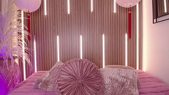 MylaDreams online show from March 24, 2026, 3:39 am