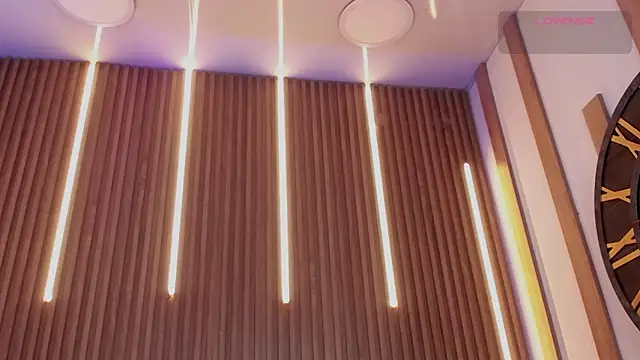 Snapshot of MylaDreams chatting on December 19, 2025, 3:43 am MylaDreams online show from December 19, 2025, 3:43 am