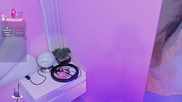 Snapshot of hinata_dolly chatting on January 8, 2026, 11:05 am hinata dolly online show from January 8, 2026, 11:05 am