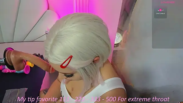 hinata dolly online show from October 1, 2025, 8:08 am