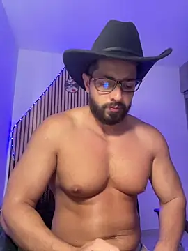 Snapshot of magnumchris chatting on February 12, 2026, 9:36 pm magnumchris online show from February 12, 2026, 9:36 pm