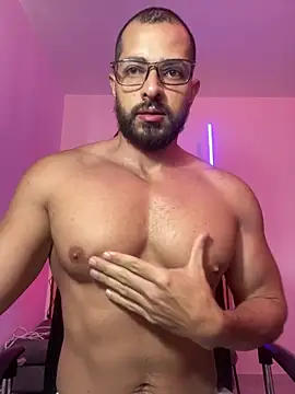 Snapshot of magnumchris chatting on March 25, 2026, 12:26 pm magnumchris online show from March 25, 2026, 12:26 pm