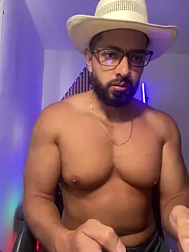 Snapshot of magnumchris chatting on February 6, 2026, 3:08 pm magnumchris online show from February 6, 2026, 3:08 pm