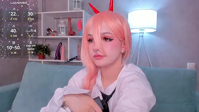 Molly Platt online show from October 29, 2025, 9:41 am