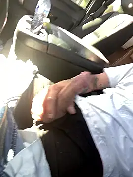 Lilbig 24 online show from October 14, 2025, 3:12 pm