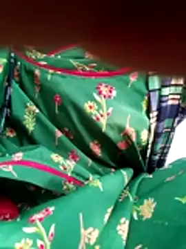 Snapshot of aunty_sumy chatting on February 22, 2026, 3:42 am aunty sumy online show from February 22, 2026, 3:42 am