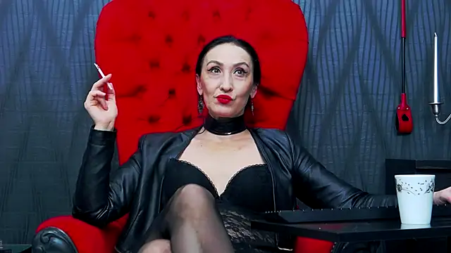 Snapshot of MistressDora chatting on January 8, 2026, 7:14 am MistressDora online show from January 8, 2026, 7:14 am