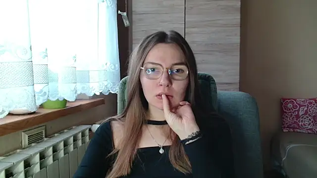 Snapshot of LooveELLYx chatting on December 2, 2025, 7:32 am LooveELLYx online show from December 2, 2025, 7:32 am