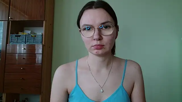 Snapshot of LooveELLYx chatting on October 24, 2025, 6:34 am LooveELLYx online show from October 24, 2025, 6:34 am