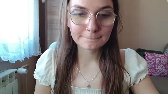 Snapshot of LooveELLYx chatting on March 4, 2025, 11:08 am LooveELLYx online show from March 4, 2025, 11:08 am