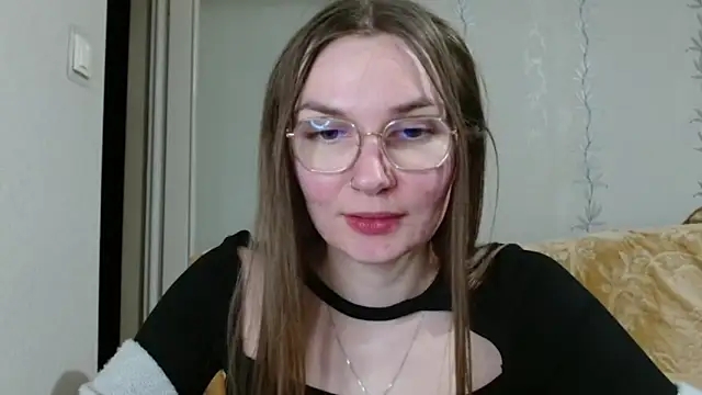 Snapshot of LooveELLYx chatting on March 20, 2025, 5:47 pm LooveELLYx online show from March 20, 2025, 5:47 pm