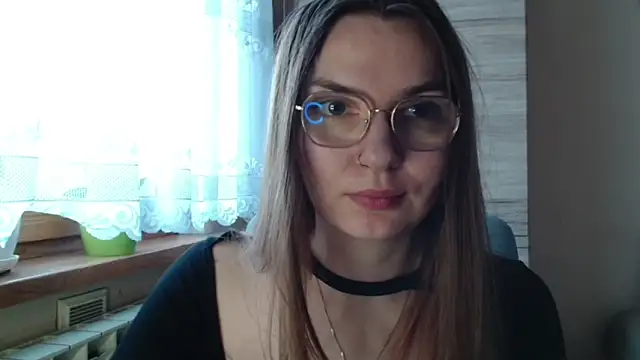 Snapshot of LooveELLYx chatting on November 27, 2025, 7:31 am LooveELLYx online show from November 27, 2025, 7:31 am