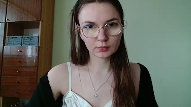 Snapshot of LooveELLYx chatting on February 28, 2025, 7:37 am LooveELLYx online show from February 28, 2025, 7:37 am