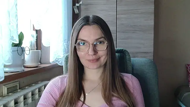 LooveELLYx online show from December 23, 2025, 7:29 am