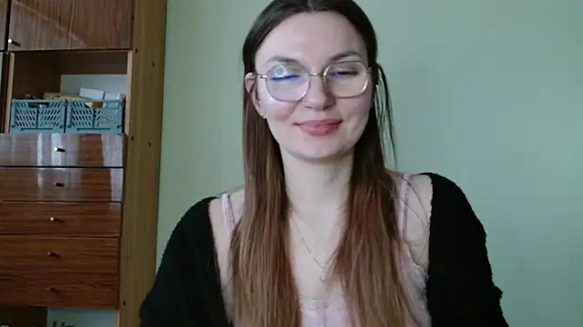 LooveELLYx online show from February 6, 2026, 7:37 am