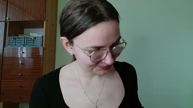 LooveELLYx online show from February 10, 2026, 2:38 pm