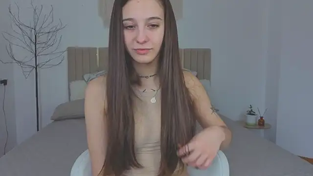 Snapshot of Little_cherryy__ chatting on December 2, 2025, 7:54 am Little cherryy online show from December 2, 2025, 7:54 am