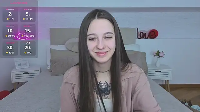 Snapshot of Little_cherryy__ chatting on September 9, 2025, 6:45 am Little cherryy online show from September 9, 2025, 6:45 am