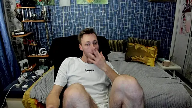 Snapshot of CuteBoy228 chatting on March 18, 2026, 6:31 pm CuteBoy228 online show from March 18, 2026, 6:31 pm