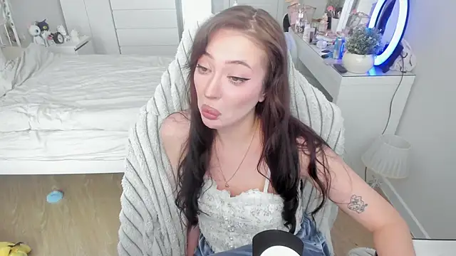 saadnesstyan online show from April 17, 2026, 7:00 am