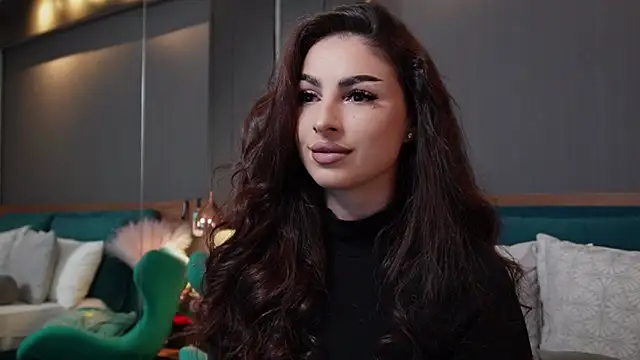 EmilyTrix online show from April 10, 2026, 9:33 pm