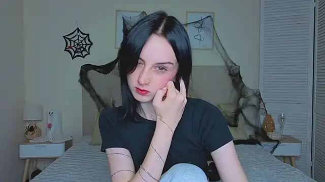 Little moly999 online show from October 27, 2025, 8:21 pm