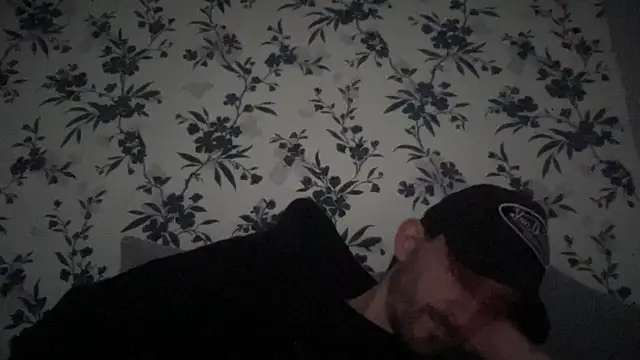Big8inchUncutCock online show from April 27, 2026, 5:00 pm
