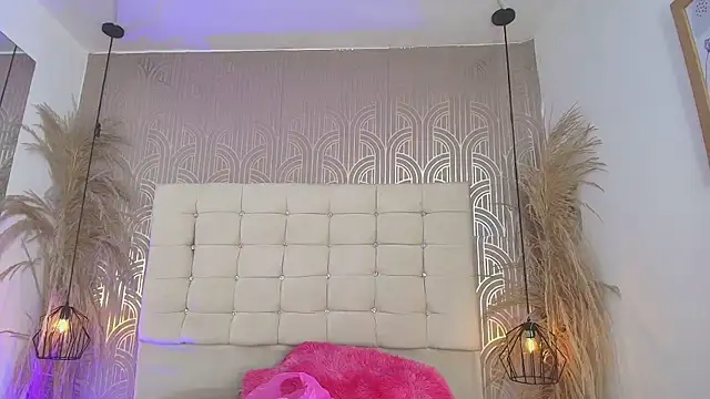 Snapshot of LexieBloom chatting on January 11, 2026, 4:08 am LexieBloom online show from January 11, 2026, 4:08 am