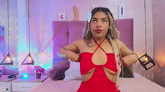 LexieBloom online show from October 8, 2025, 3:52 am