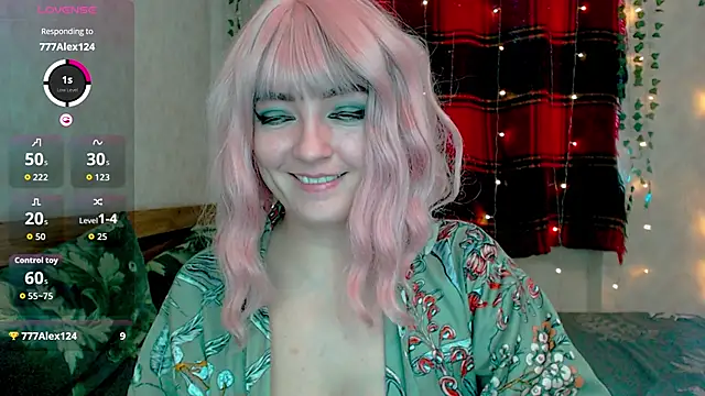 MagicPink online show from December 16, 2025, 12:53 pm