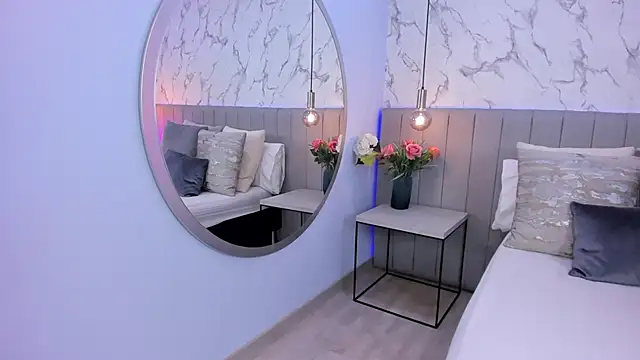 Karlla Brown online show from October 1, 2025, 2:10 pm