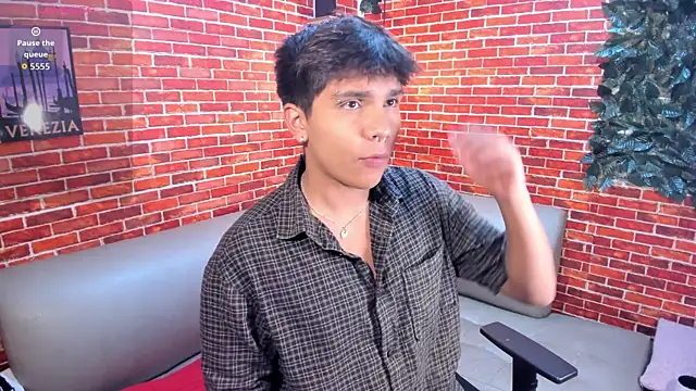Snapshot of Thiago_Kozak chatting on April 29, 2026, 1:26 pm Thiago Kozak online show from April 29, 2026, 1:26 pm