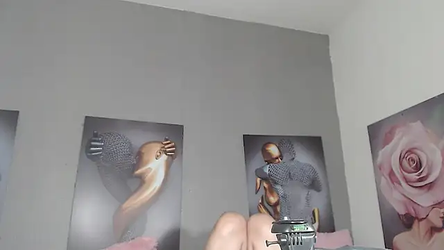 Snapshot of AntonellaBlanc chatting on June 13, 2026, 5:11 pm AntonellaBlanc online show from June 13, 2026, 5:11 pm
