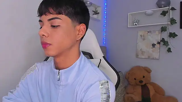 Thomas wil online show from November 1, 2025, 1:23 am