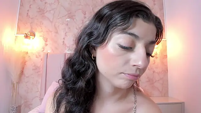 Snapshot of anntonella_watson chatting on May 8, 2026, 11:47 am anntonella watson online show from May 8, 2026, 11:47 am