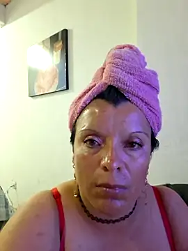 Snapshot of Hanna_Kieran chatting on October 26, 2025, 6:52 pm Hanna Kieran online show from October 26, 2025, 6:52 pm