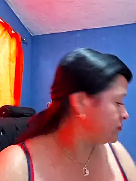 Snapshot of Hanna_Kieran chatting on November 21, 2025, 7:24 pm Hanna Kieran online show from November 21, 2025, 7:24 pm