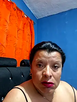 Snapshot of Hanna_Kieran chatting on December 4, 2025, 3:16 am Hanna Kieran online show from December 4, 2025, 3:16 am